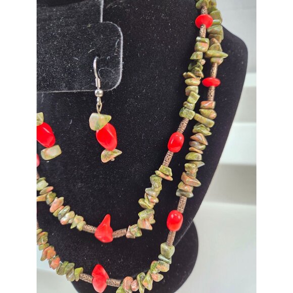 Vintage Handcrafted Necklace & Earring Set Red & Green Stone  With Toggle Clasp - Picture 4 of 10